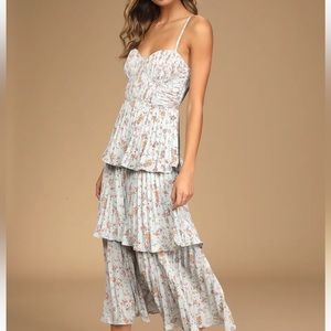 Lulus Blue Floral Tiered Midi Dress
